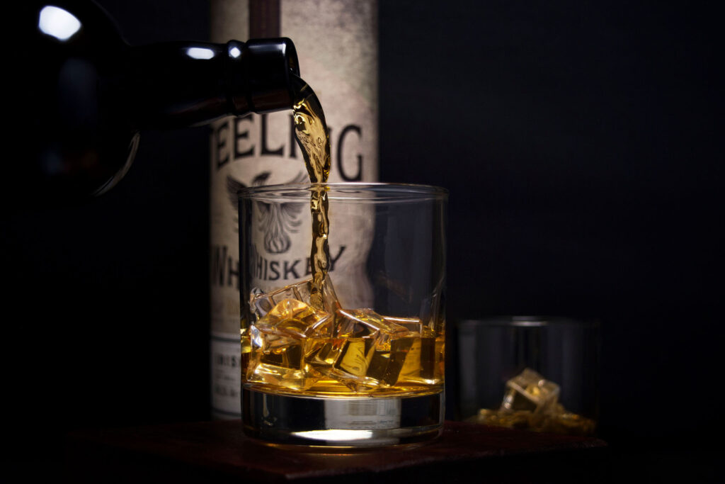 Teeling Whiskey pour shot